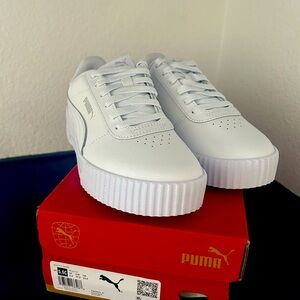 NWT Puma Carina sneakers